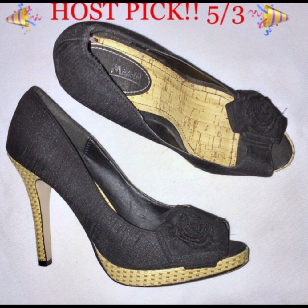 🎉HOST PICK🎉ANNE MICHELLE